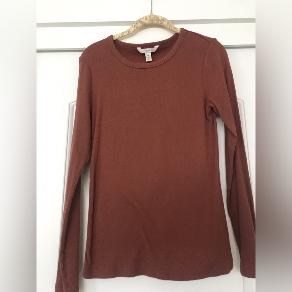 Banana Republic Ribbed T Shirt NWOT